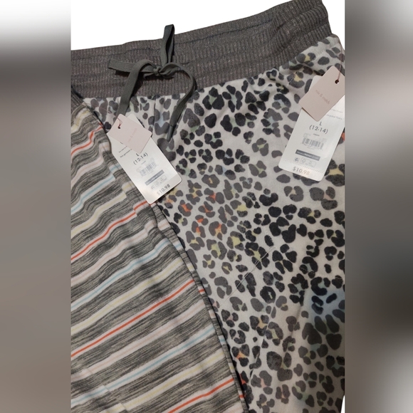 TWO Secret Treasure pajama pair gray lounge joggers cheetah and striped print - Picture 4 of 5